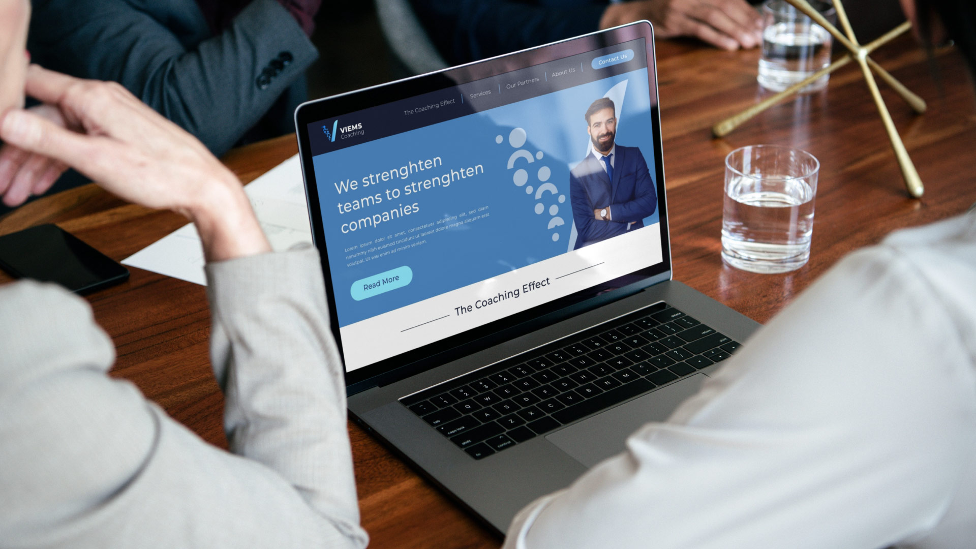 trabajo/viems-group/branding-manual-de-identidad